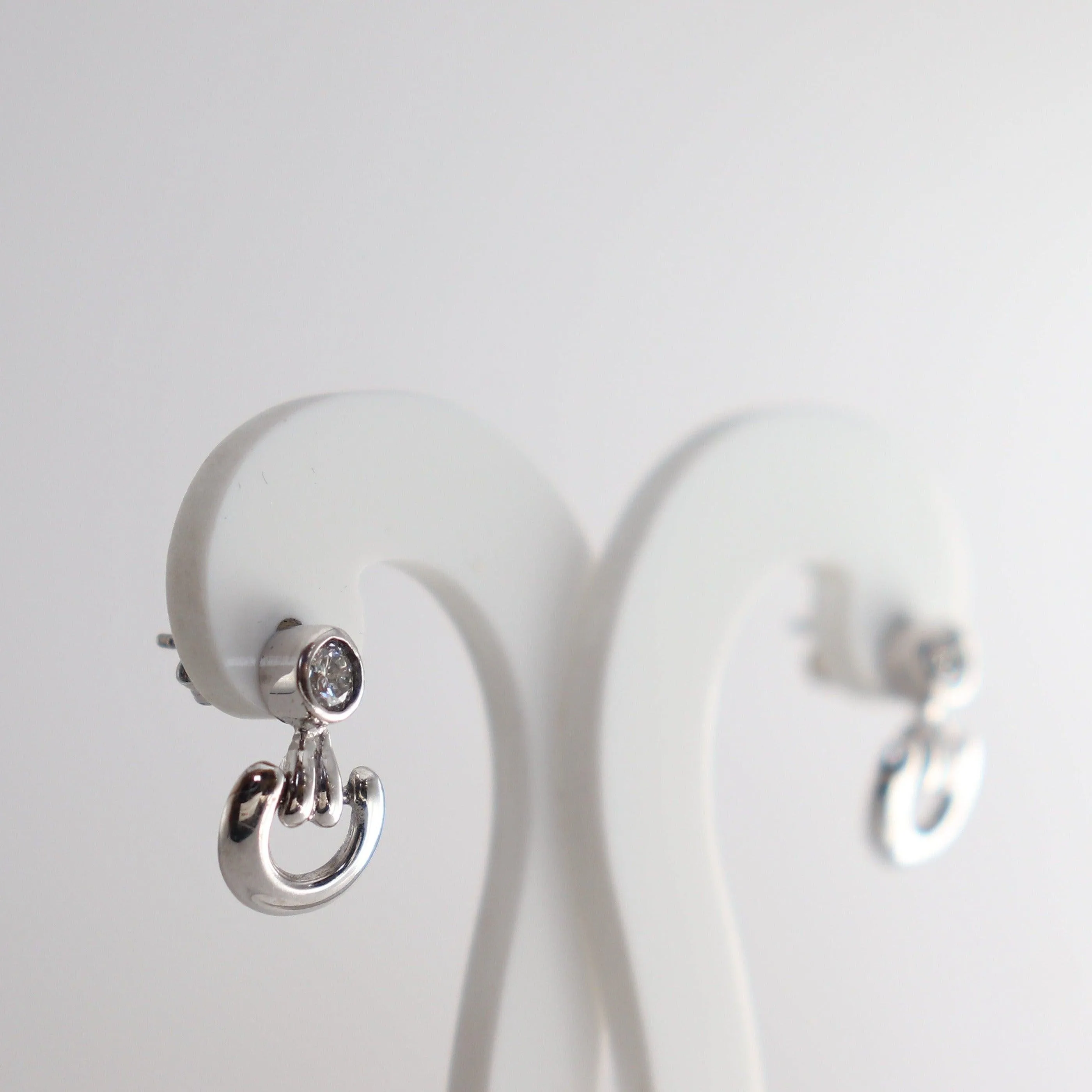 18kt White Gold Diamond Drop Hoop Earrings