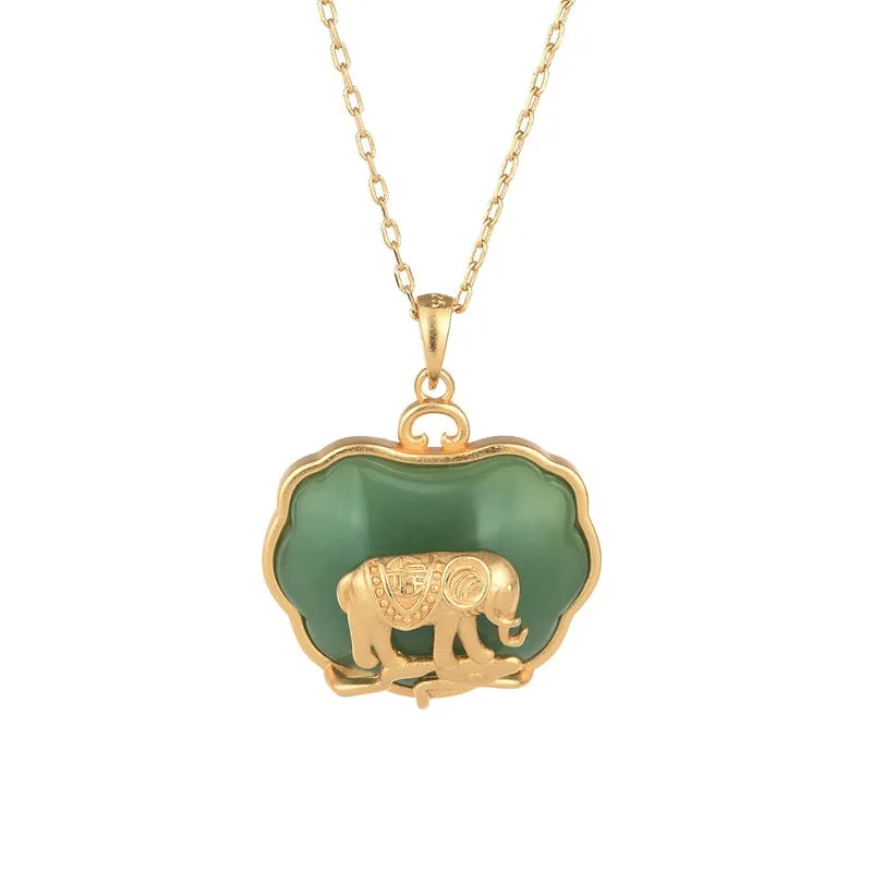 Ancient gold craft natural Hotan jasper elephant necklace pendant