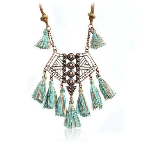 Bohemian Necklace With Hollow Geometric Pendant (2 Color Options)