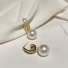 Chameleon|Pearl and Gold Changeable Earrings