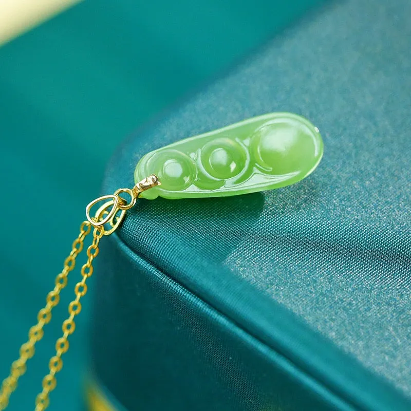 Classic new in Natural Hotan jasper beans necklace Simple and elegant pendant