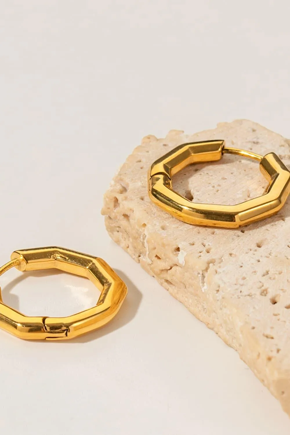 Elegant 18K Gold-Plated Geometric Stainless Steel Earrings for Timeless Style