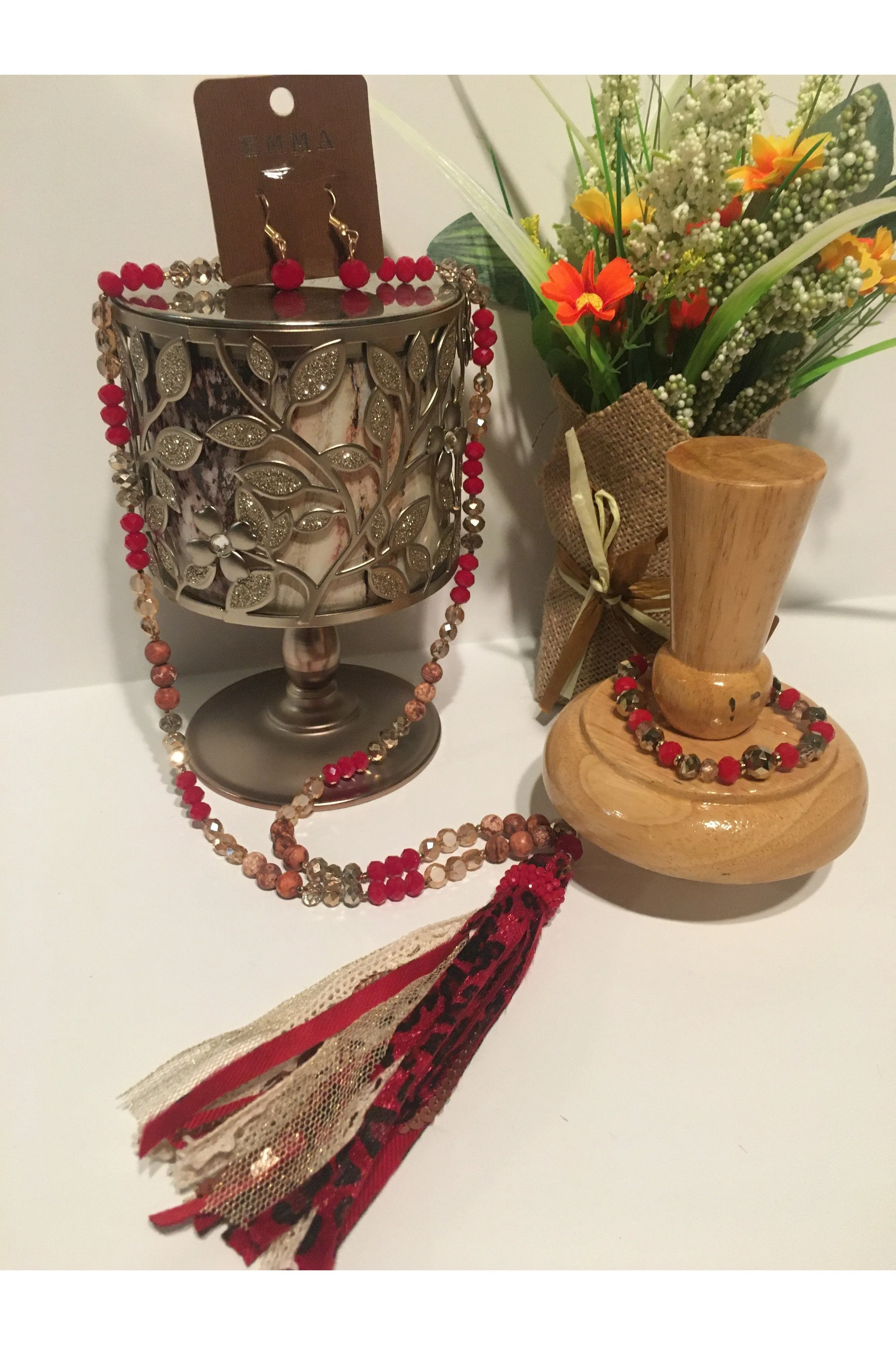 Emma Red And Gold Single Strand Stretch Bracelet
