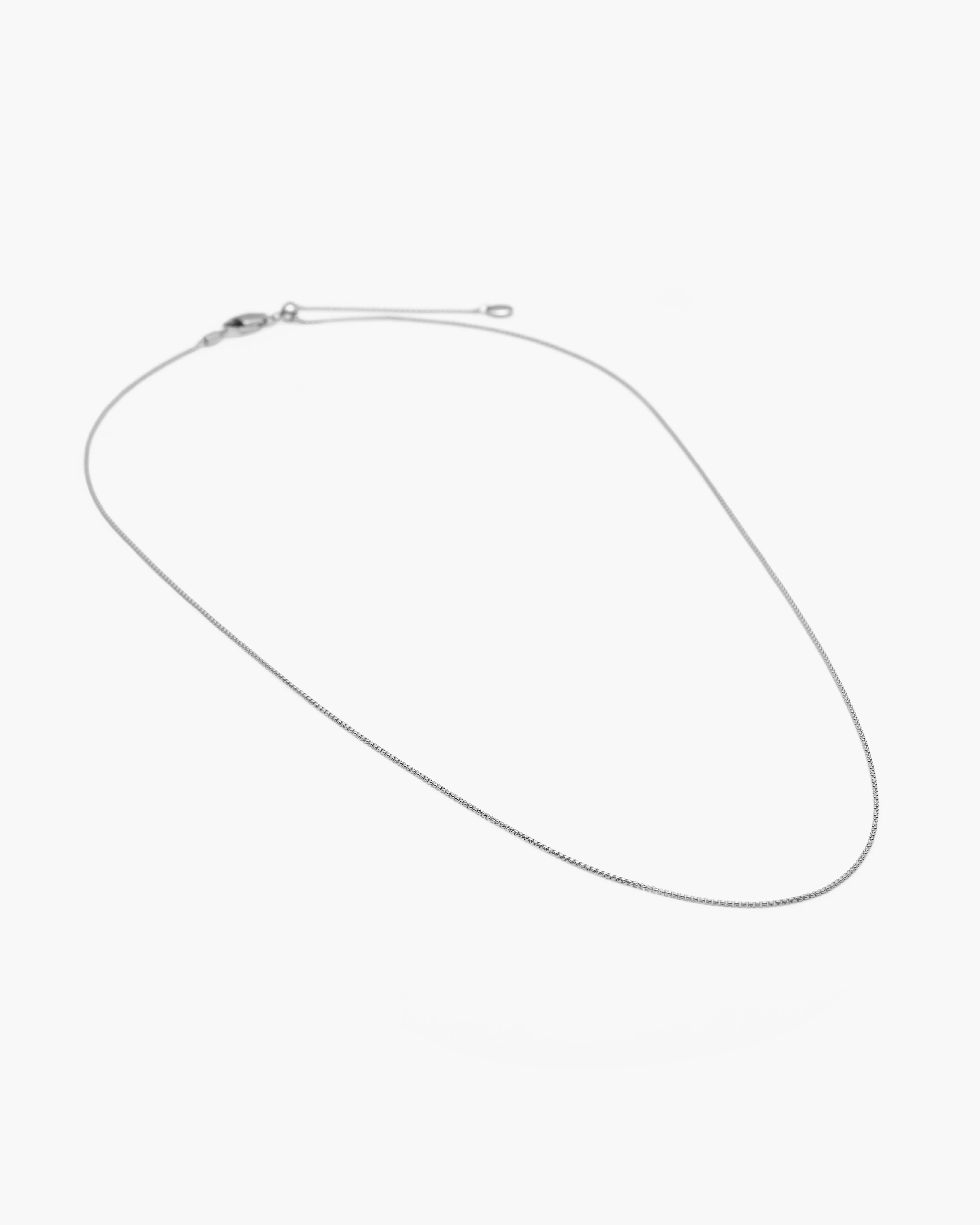 Essential Round Box Chain Necklace