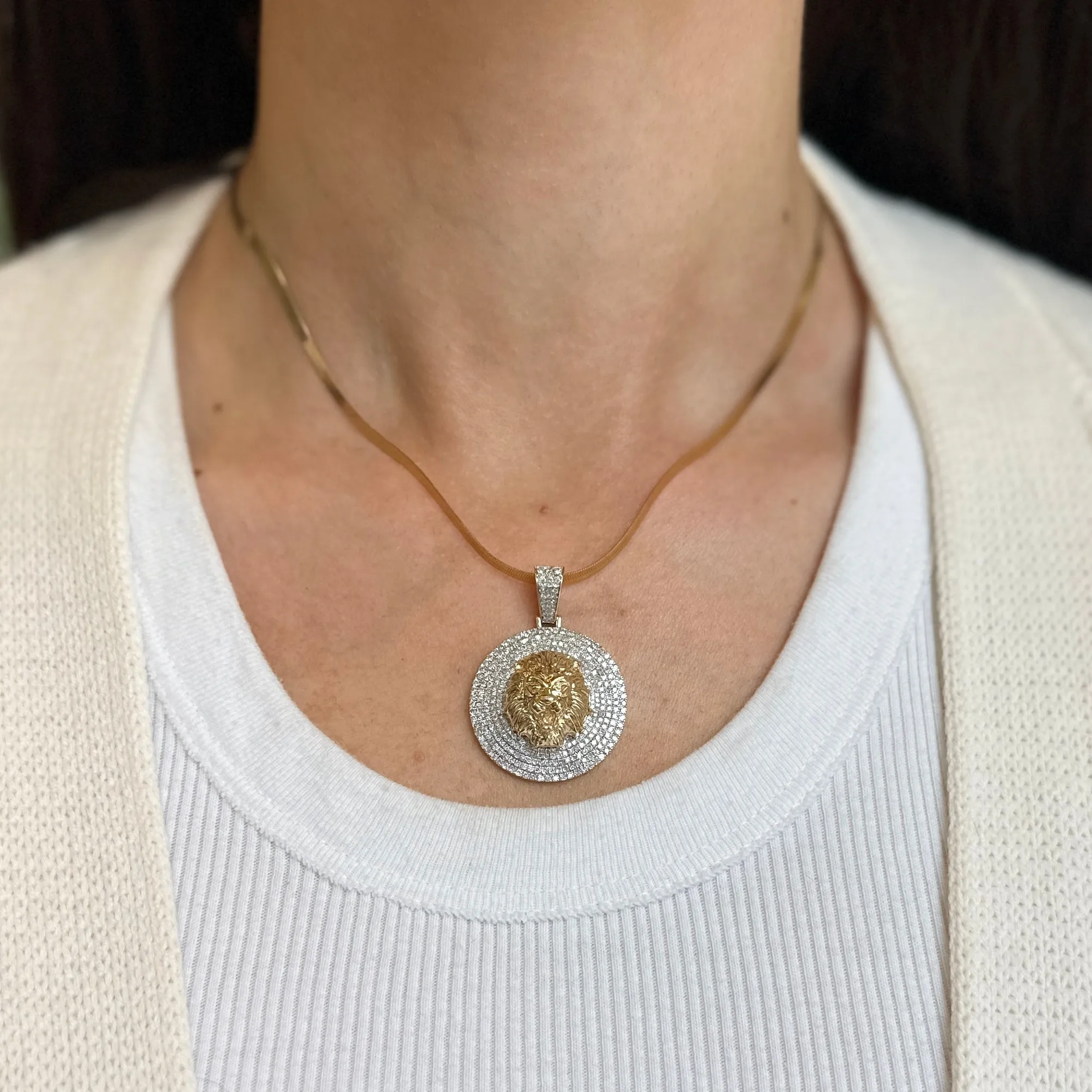 Estate 10KT Yellow Gold Pave Diamond Lion Head Pendant
