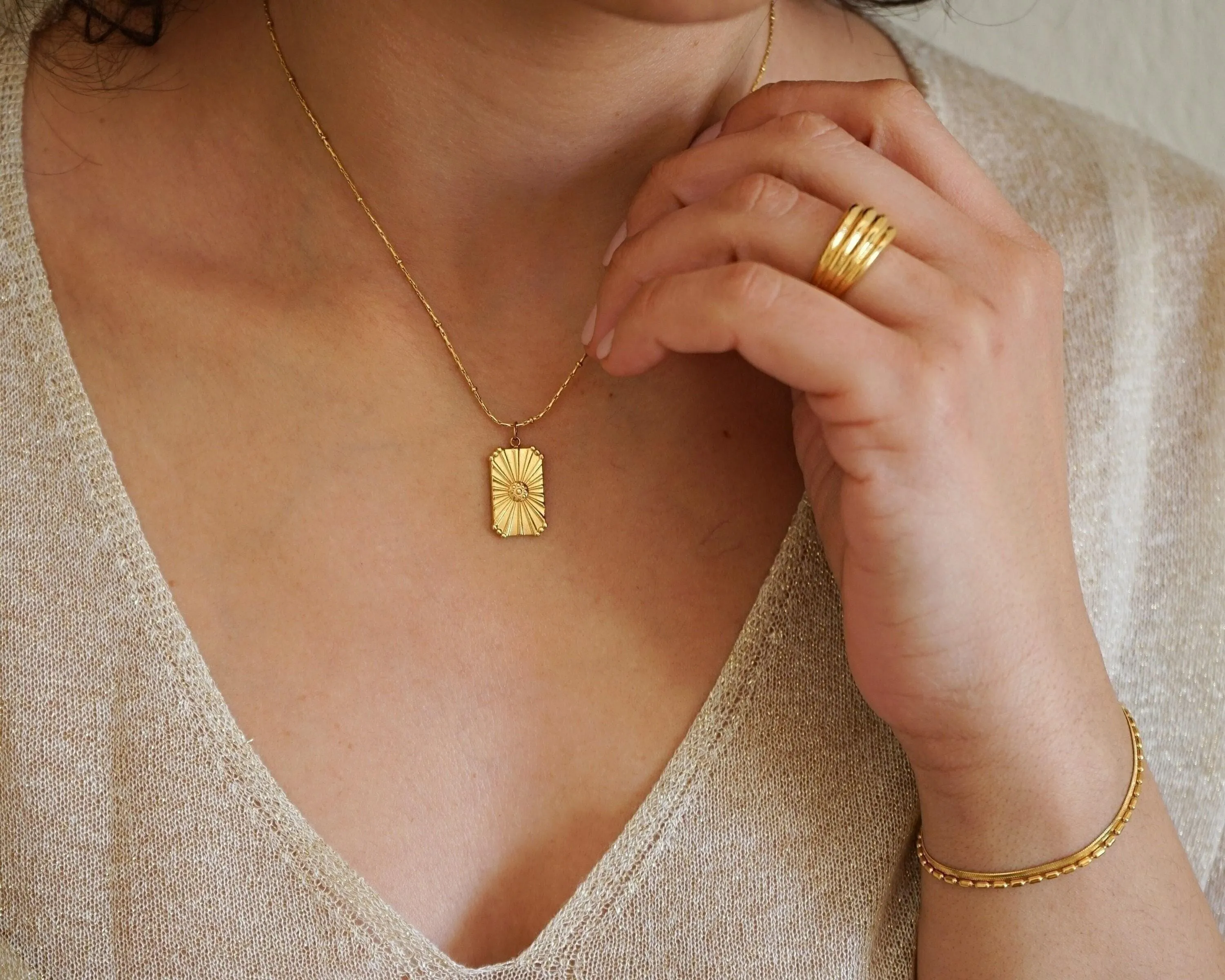 Gold Rectangle Pendant with Flower Necklace
