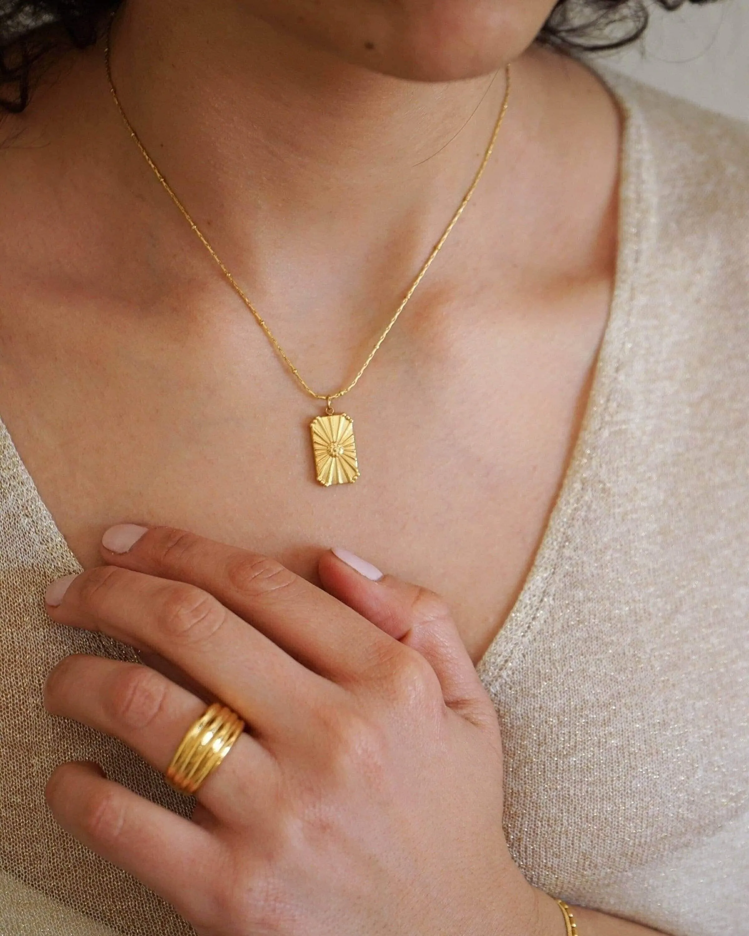 Gold Rectangle Pendant with Flower Necklace