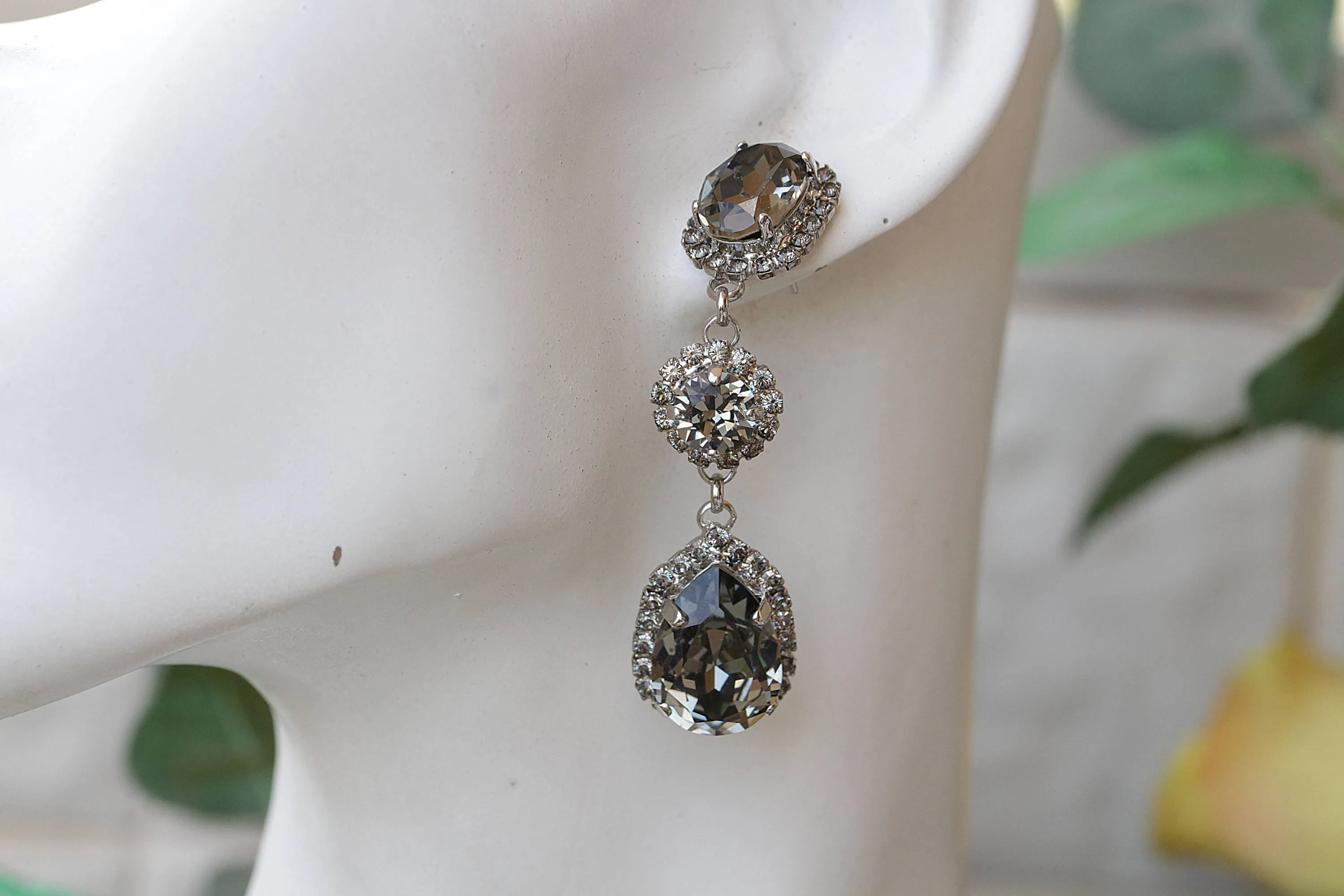 GRAY EARRINGS,