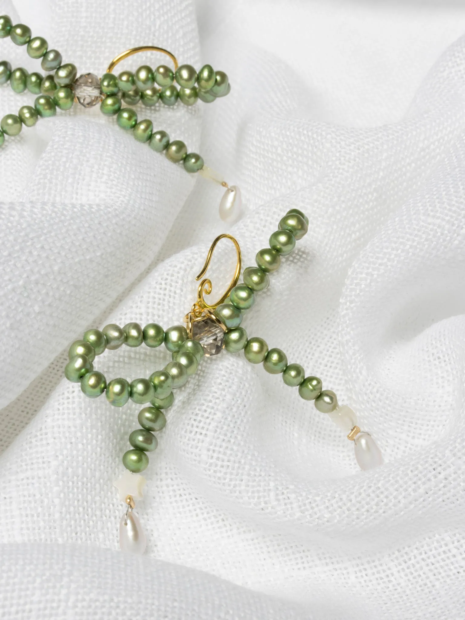 Studio Viv - Green Bow Earrings