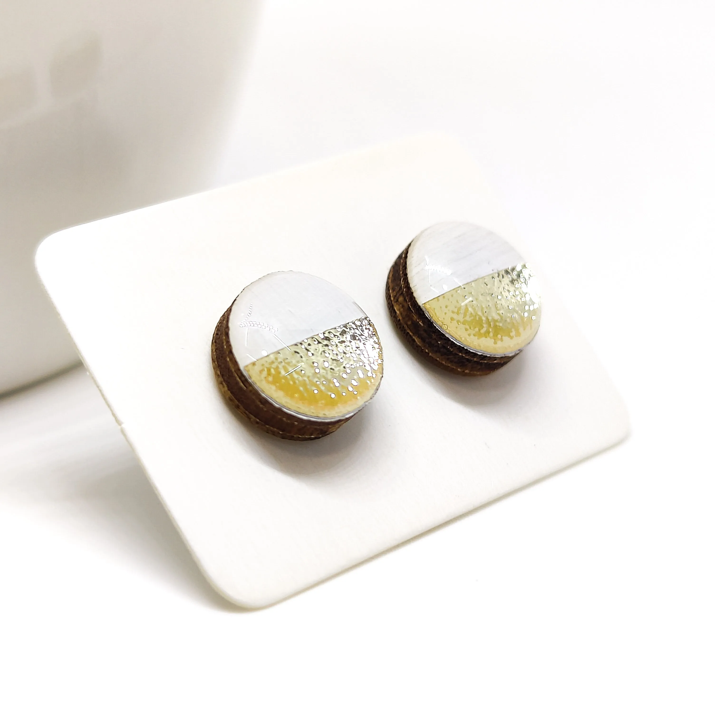 White and Gold Faux Hammered Metal Stud Earrings by Candi Cove Designs